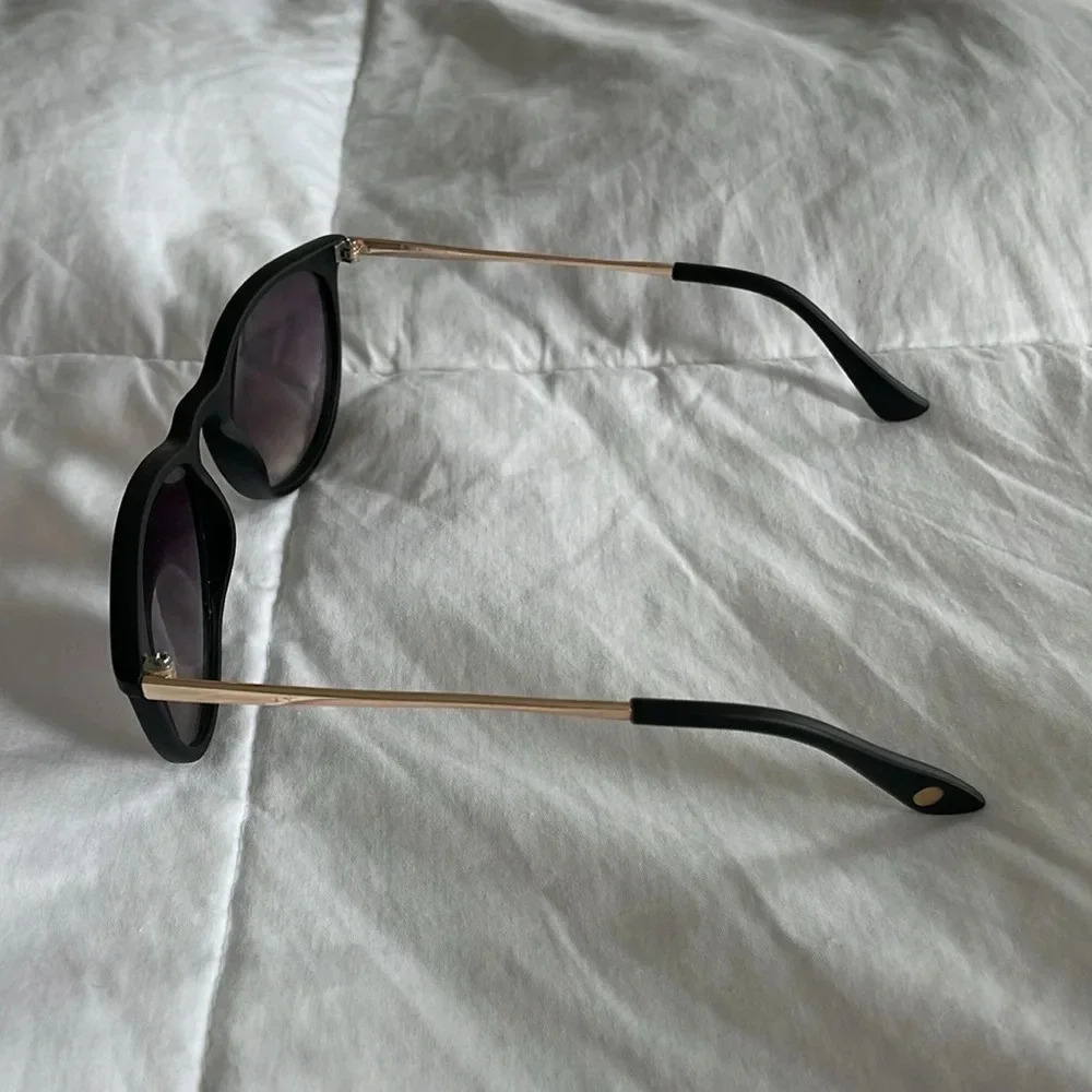 🔥4/$20 Jeanne  Becker Sunglasses - FREE with purchase - Picture 3 of 9
